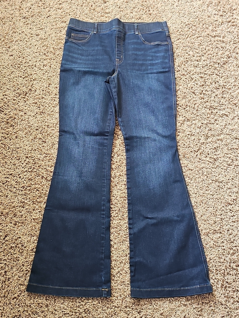 NWOT Spanx Jeans Pull On Flare Denim Pants